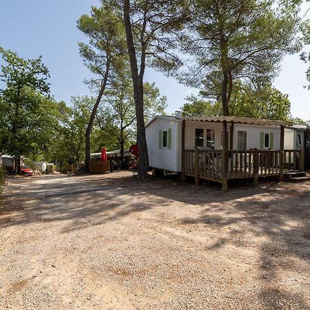 Camping Lou Cantaire 호텔 파이앙스 외부 사진